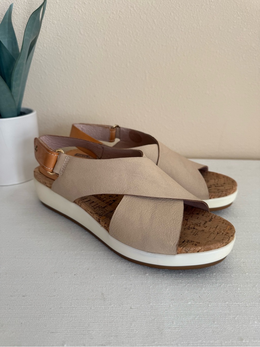 Pikilinos Taupe Leather Crisscross Slingback Sandals